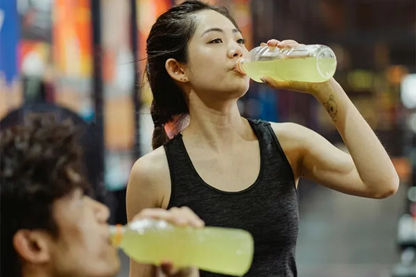 The 10 Best Electrolyte Drinks (+ What to Avoid)