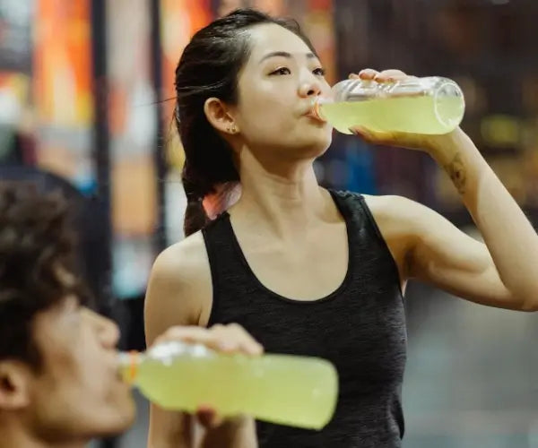 The 10 Best Electrolyte Drinks (+ What to Avoid)